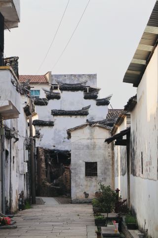 Chongren Ancient Town | A Slow-Paced Haven Unique to Shengzhou