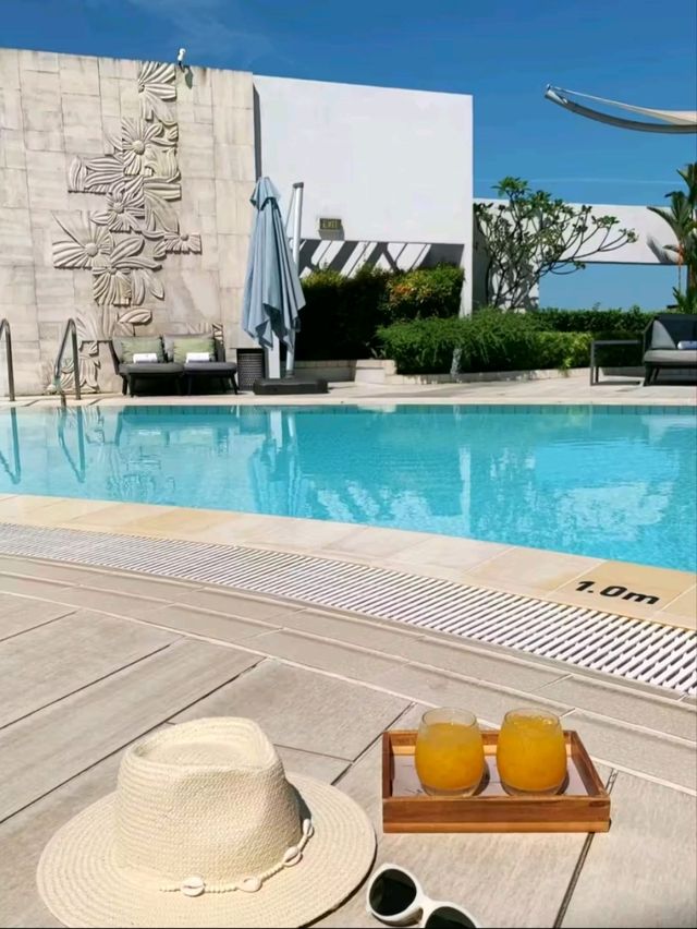 Four Seasons Hotel in Singapore is Stunningly Awesome 🇸🇬