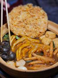 城中村挖到寶！市井氣息裡感受嗦粉嘅快樂同朋友食宵夜