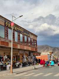 Xiahe's Streets: Where Two Worlds Meet