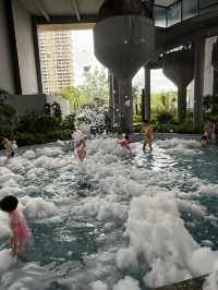 親子水樂園撒歡指南3.3萬㎡溫泉水樂園,泡私湯玩高空泳池