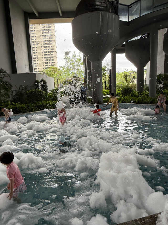 親子水樂園撒歡指南3.3萬㎡溫泉水樂園,泡私湯玩高空泳池 親子水樂園撒歡指南3.3萬㎡溫泉水樂園,泡私湯玩高空泳池