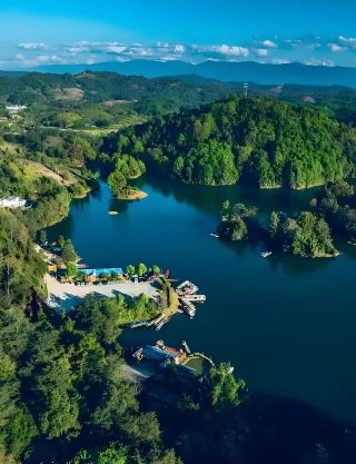 Kaibangya Lake Stunning Overlook