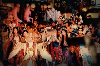 Falling into the Immortal Martial Arts Night Jianghu in the Fireworks