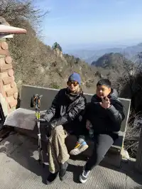 爬武當山已回/現在的腿已經不是自己的腿