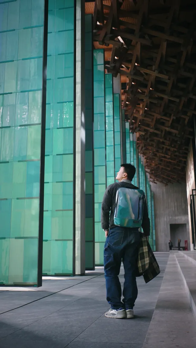 用雨過天青雲破處來描摹的宋之色