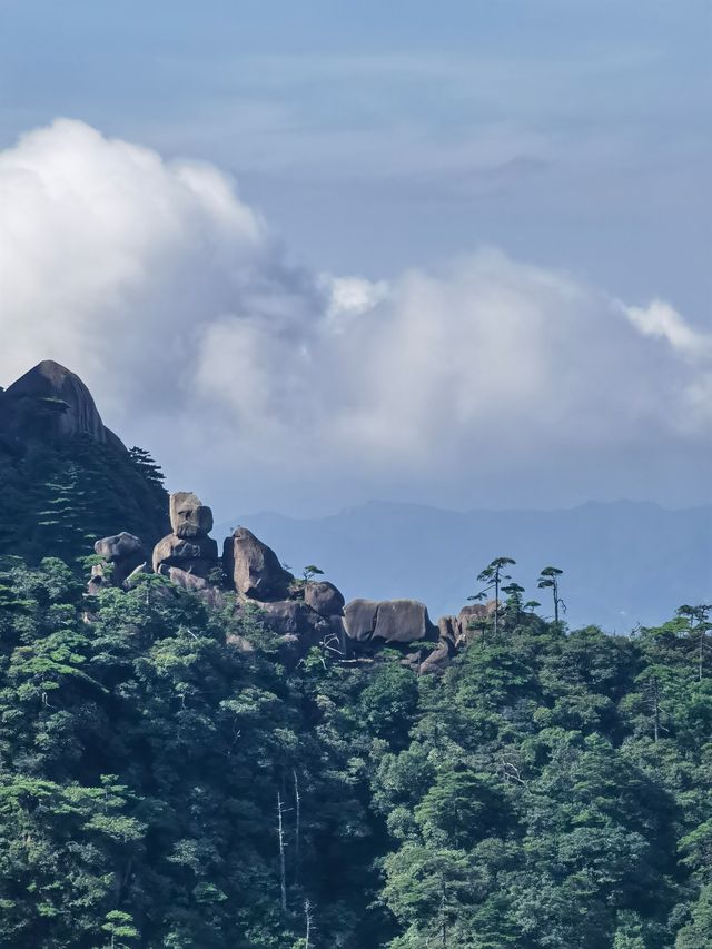 萬年巨蟒破山而出震撼到失語 萬年巨蟒破山而出震撼到失語