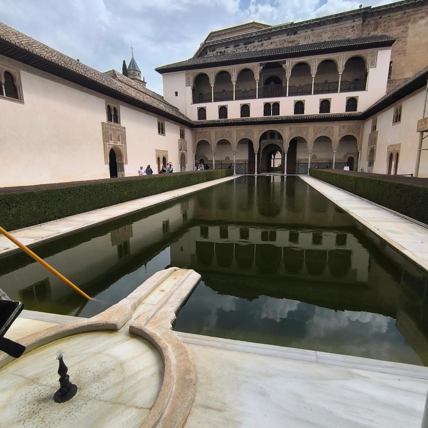 Hướng dẫn toàn diện về Cung điện Alhambra ở Granada, Tây Ban Nha
