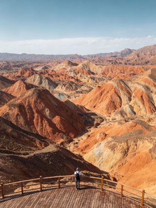 The summer at Zhangye Danxia is just amazing! A 15℃ cool escape and photo guide—save it now