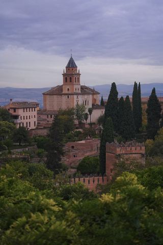 Granada | one-day special forces travel guide
