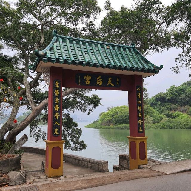 遙望深圳的鹿頸天后宮