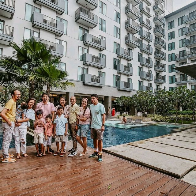looking for a spontaneous staycation?