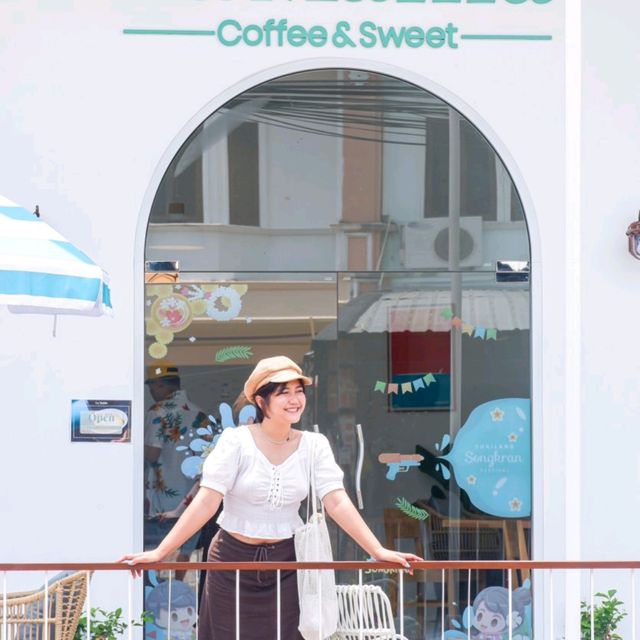 คาเฟ่เปิดใหม่ เขาหลัก พังงา La Malila Café 