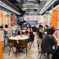 📍香港九龍灣｜公子茶座 · 地道新式茶餐廳🥤 超出色招牌煎肉餅
