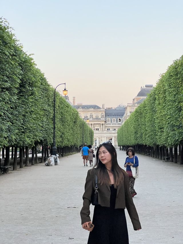 cannot get enough of parks & gardens in paris 🫶🇫🇷⛲️🎶