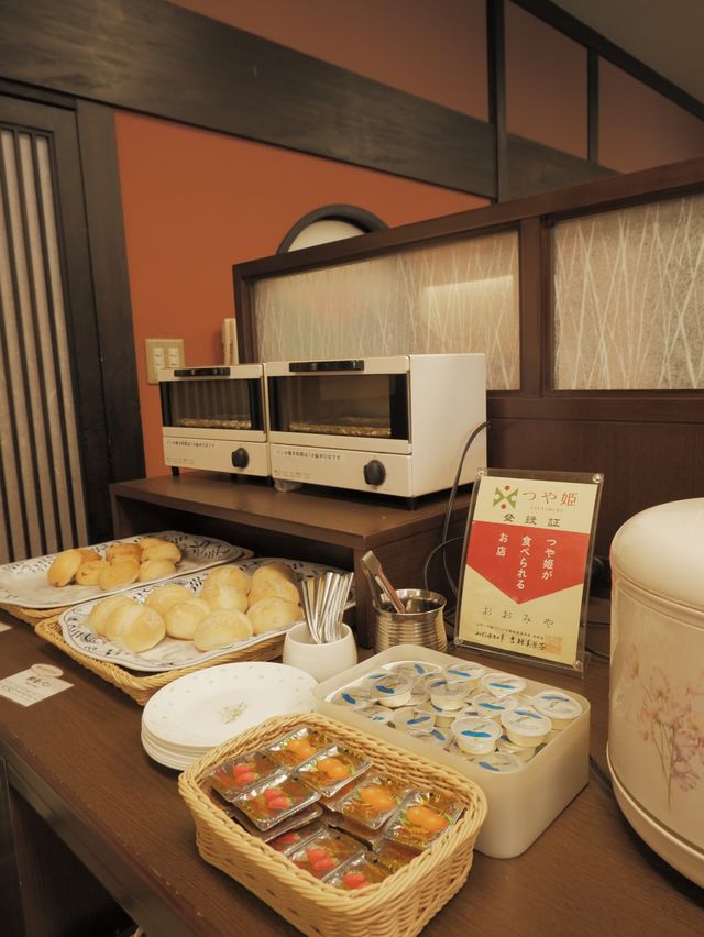 日本住宿篇，早餐是低級懷石料理版本 