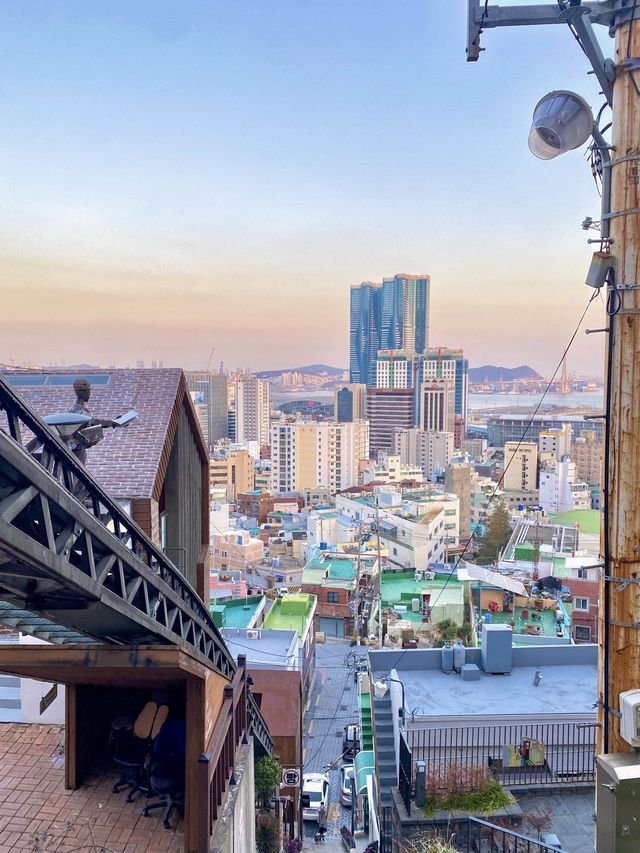 부산역을 한 눈에 내려다 볼 수 있는, 초량 이바구길 