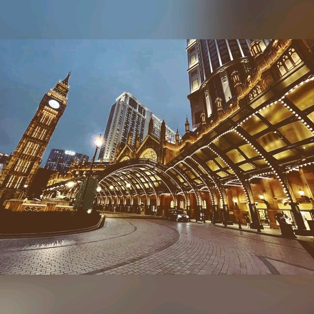 啞色喑色金光大道的日夜