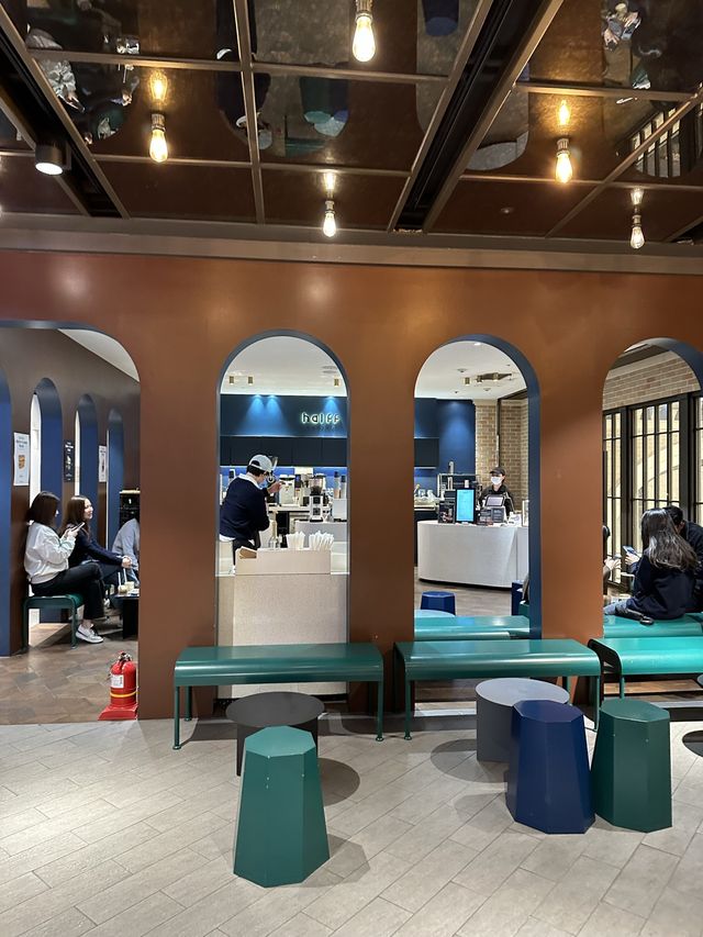 🇰🇷韓国 /ソウル 高速ターミナル駅 話題のクリームラテ🤎大人気カフェ haff coffee