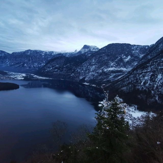 🧣🧤🧥Wintertime In Hallstatt 🏔️🏔️