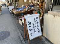 飛騨高山。『宮川朝市』で食べ歩き。『まぼろしの朝市牛乳』