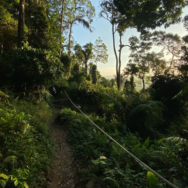 Amazing sunrise 🌄 in Jugra Hill,Banting