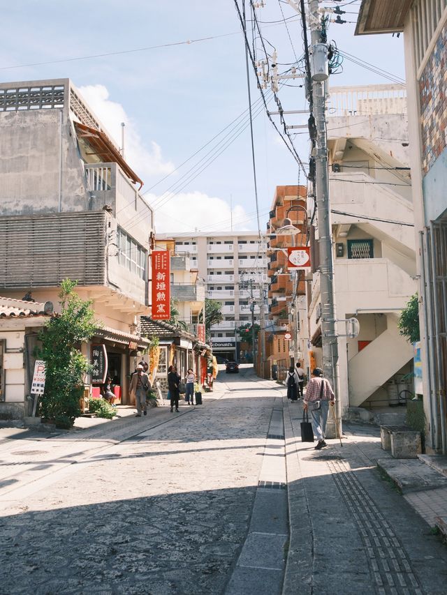 日本沖繩 ｜ 壺屋老街散策 可愛的陶器街 ～