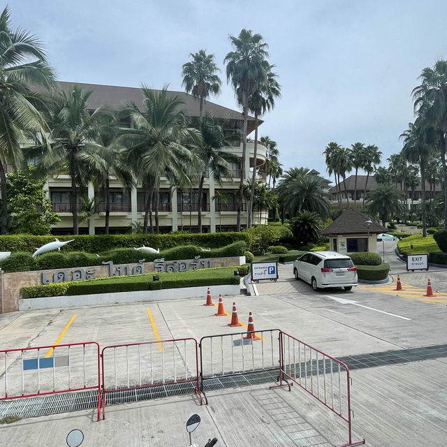รีสอร์ตติดหาดบางแสน 