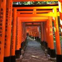 層層堆疊千本鳥居