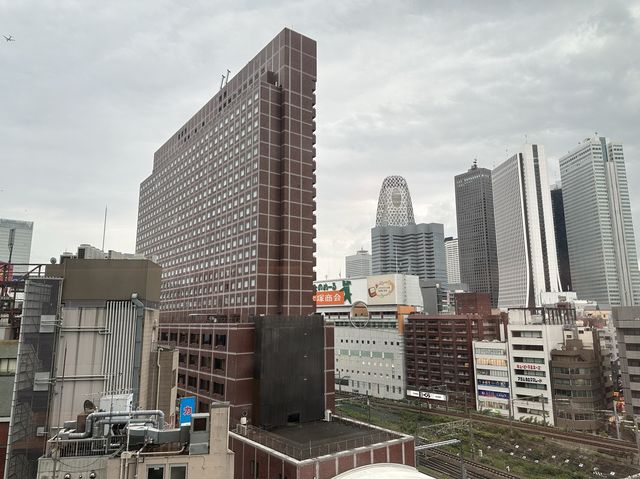 新宿・歌舞伎町。東急歌舞伎町タワー内の劇場『THEATER MIRANO-Za』