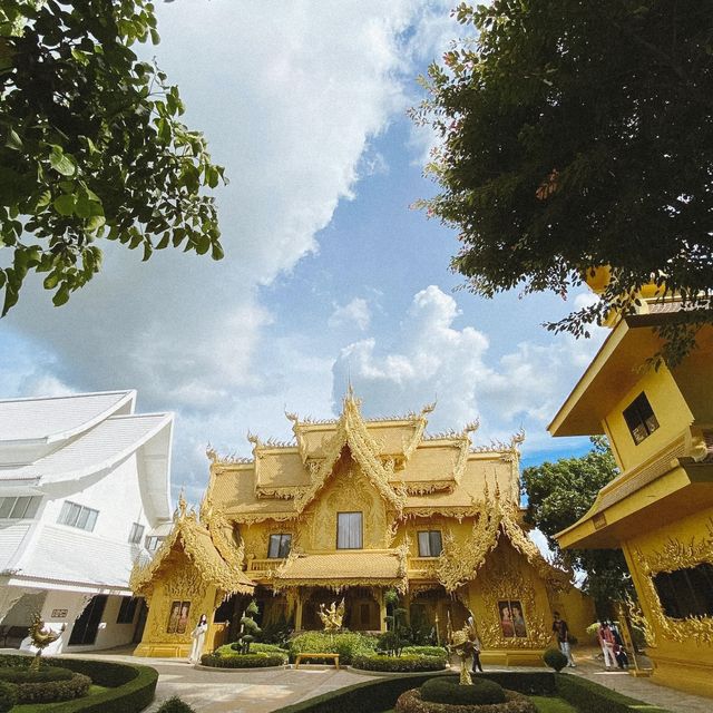 วัดร่องขุ่น ชมความอลังการงานศิลป์ระดับโลก