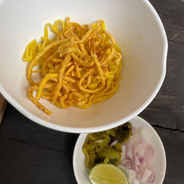 Khao Soi Kao Mai 