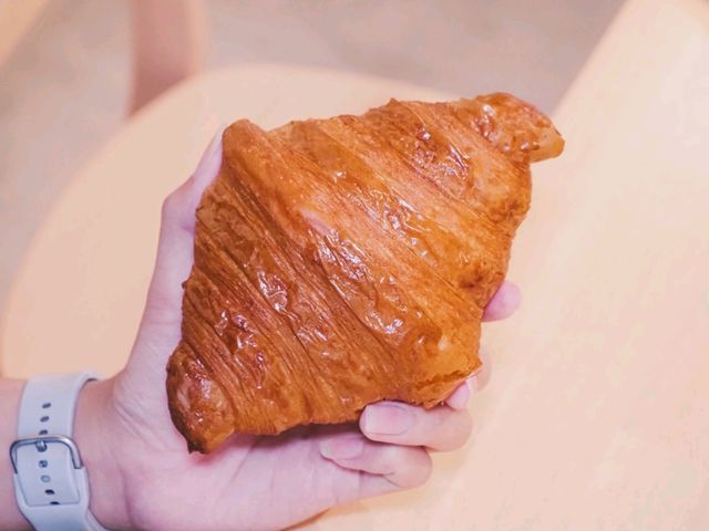 คาเฟ่ครัวซองต์อร่อยยืนหนึ่งนนทบุรี