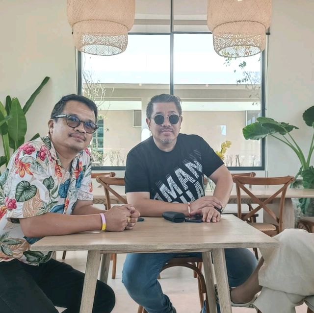 จิบกาแฟ ฟังเสียงคลื่น ที่ Boonta by The Beach
