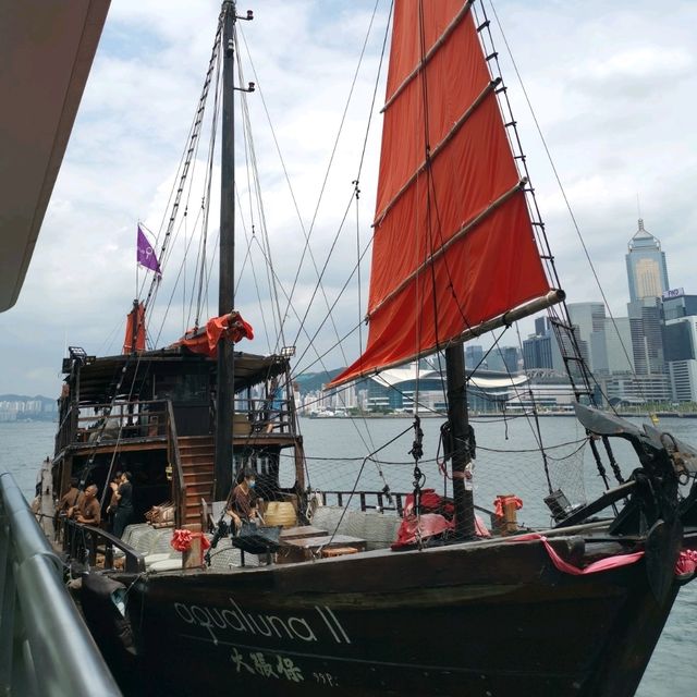 Delightful Dim Sum aboard Aqua Luna (HKG)