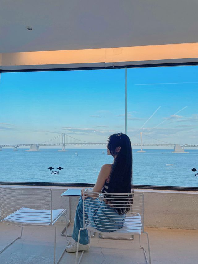 광안대교뷰 카페 원탑, 아스트릭