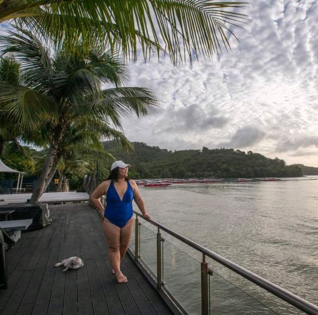 นอนพักริมทะเลหาดสิเหร่ โทนสวย ราคาดี สุดชิล