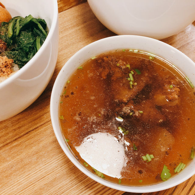 台北｜美食當前🍚🥢Loobah Restaurant 滷肉飯店