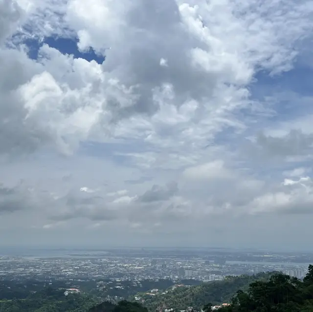 세부시티를 한눈에 볼수있는 전망대같은 레아신전!