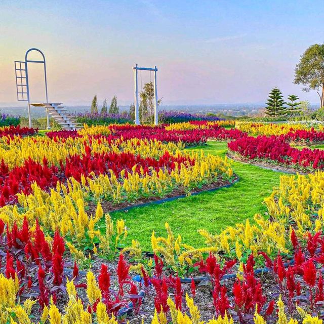 The Peak Flower Land คาเฟ่ใหม่เขาใหญ่