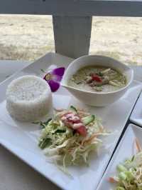 タイ人シェフが作る 本格タイ料理のお店♪