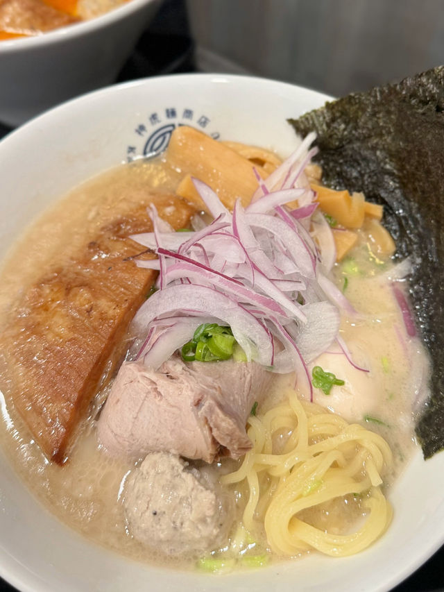 日本過江龍拉麵|🇪🇸伊比利亞豬腩肉必食 日本過江龍拉麵|🇪🇸伊比利亞豬腩肉必食