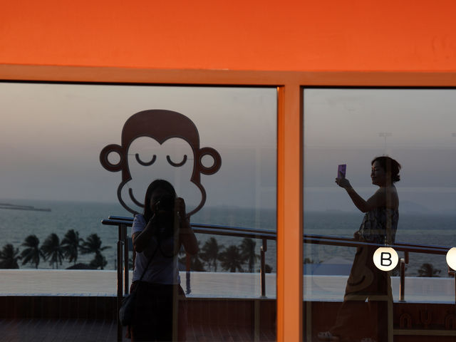 Blu Monkey สาขาใหม่ บางแสน ใกล้หาดวอนนภา