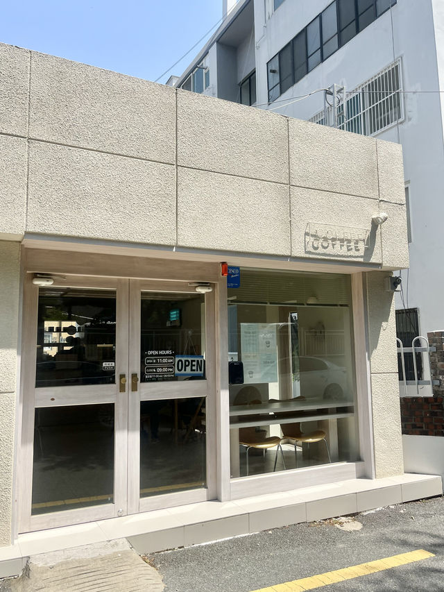 고즈넉한 햇살맛집카페