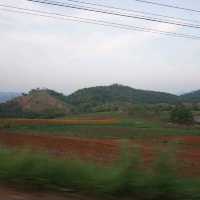 อ้อมอกภูเขา
