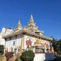 วัดสระบ่อแก้ว วัดสวยศิลปะไทยใหญ่ในเมืองแพร่