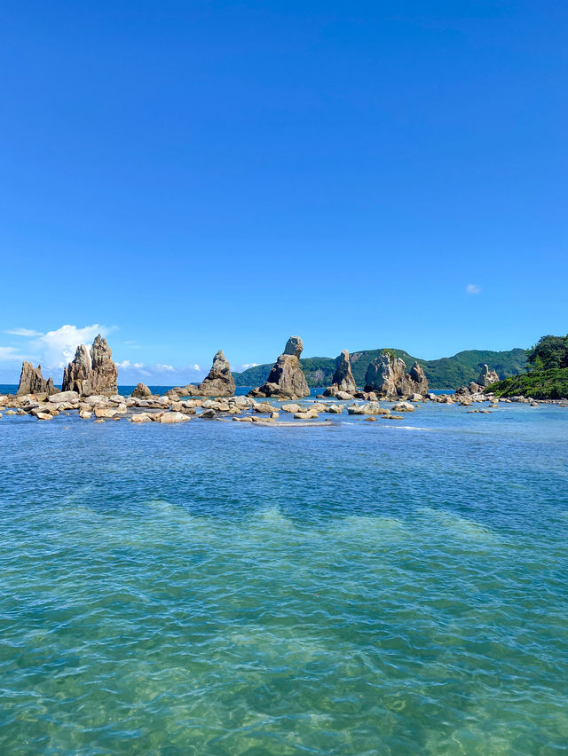 【和歌山】の絶景スポット、橋杭岩の魅力🏞️✨