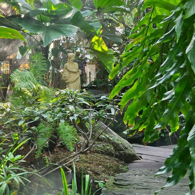 บ้านสวนสาทร คราฟแอนด์คาเฟ่