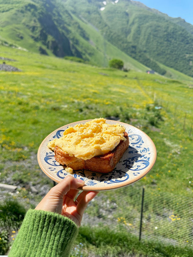 Kazbegi View 🇬🇪 ที่พักวิวสุดอลังการใน Kazbegi