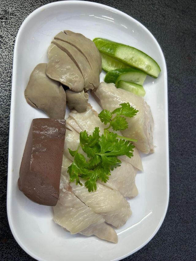 โกบิ๊ก ข้าวมันไก่ 🐔🍴